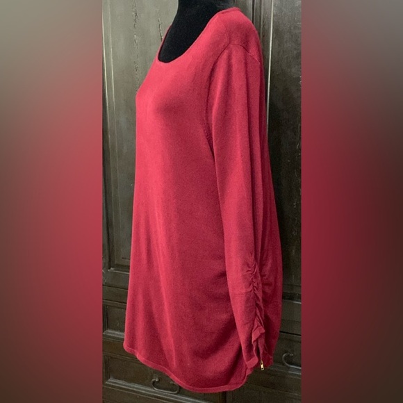 Burgundy/ red O/S Tunic sweater with zipper on left side -Size Large - Picture 2 of 8